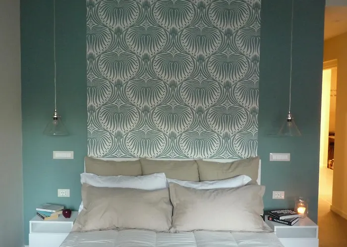 Bed & Breakfast Alma Mater 4*